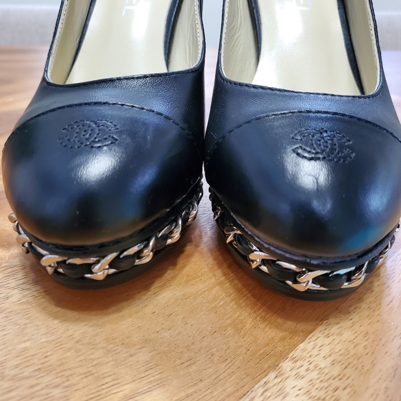 Authentic Chanel Black Pumps - Picture 9 of 16
